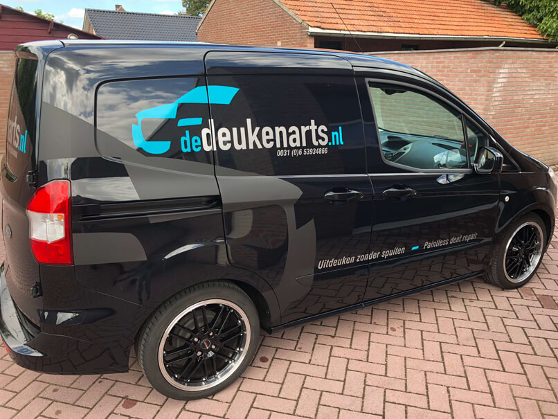 auto uitdeuken